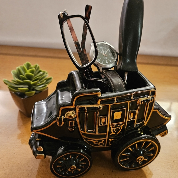 Stage Coach Trinket Holder - Picture 4 of 7
